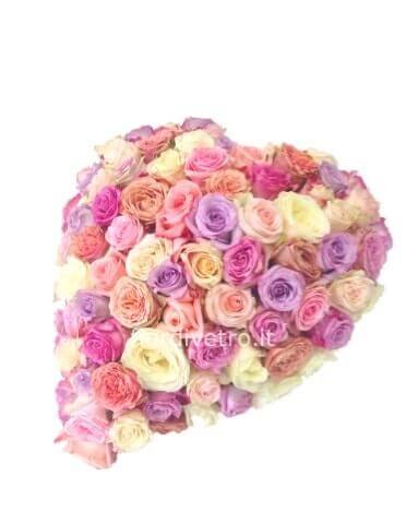 Cuore di fiori assortiti