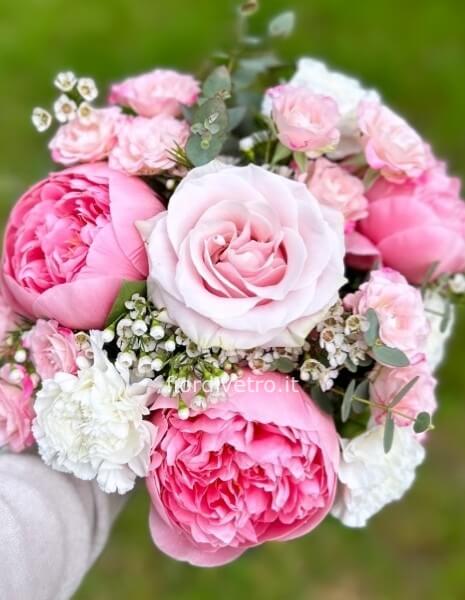 Bouquet mix con peonie 